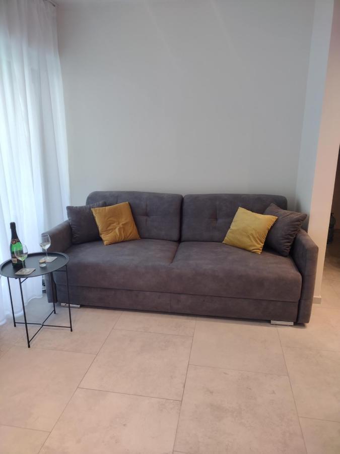 Apartament Zacisze Olo นีคอร์เซ ภายนอก รูปภาพ